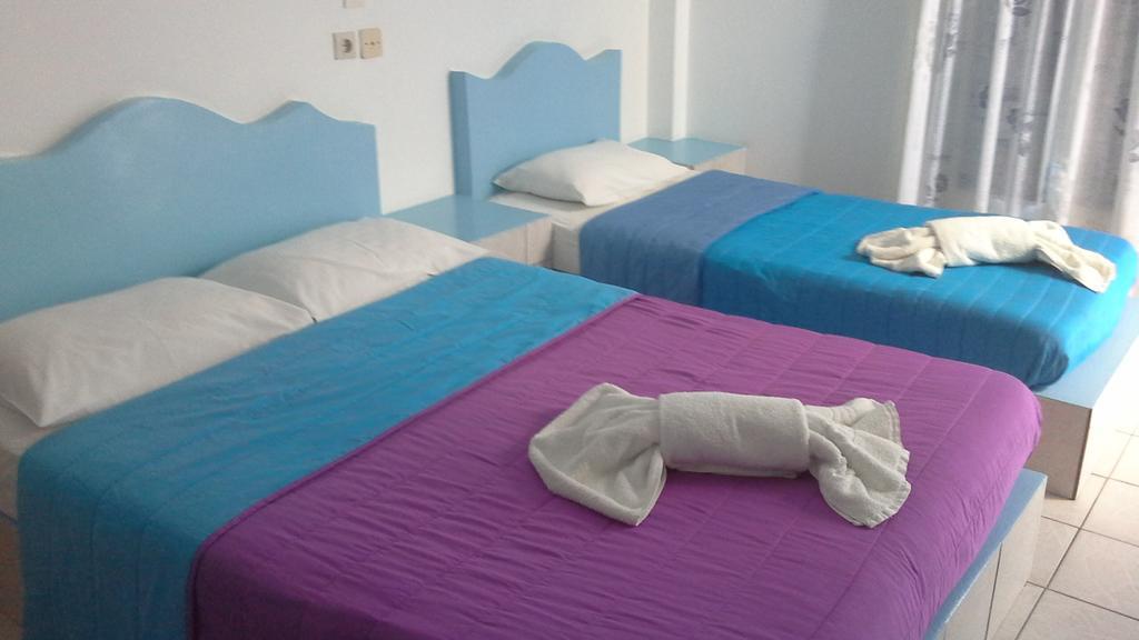 Studios Apartments Perivolos Luaran gambar