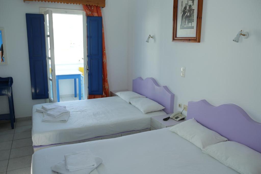 Studios Apartments Perivolos Bilik gambar