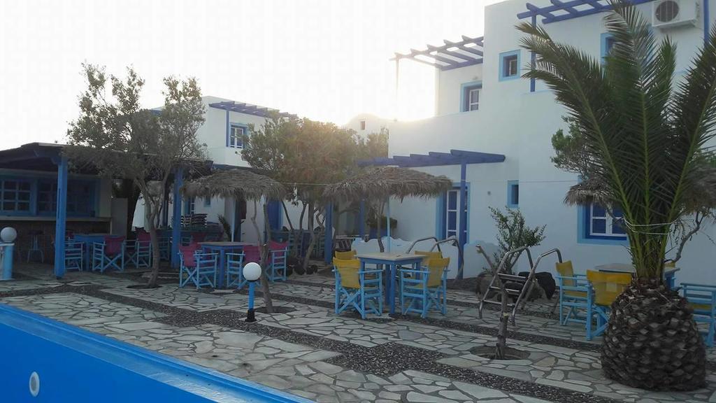 Studios Apartments Perivolos Luaran gambar