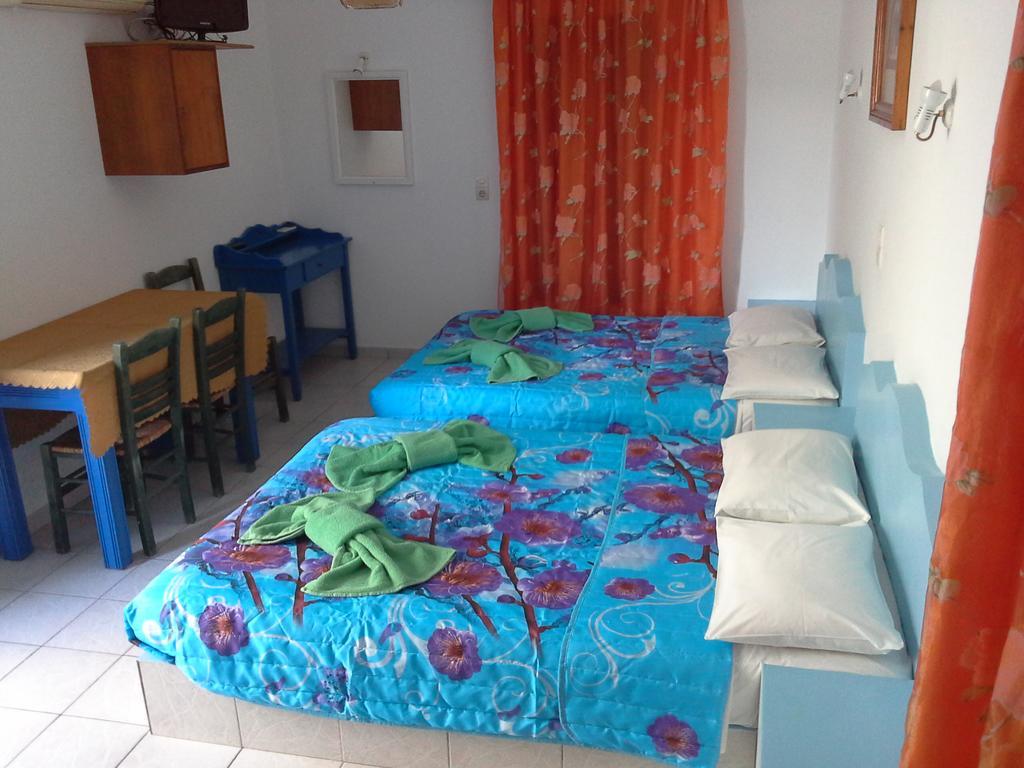 Studios Apartments Perivolos Luaran gambar