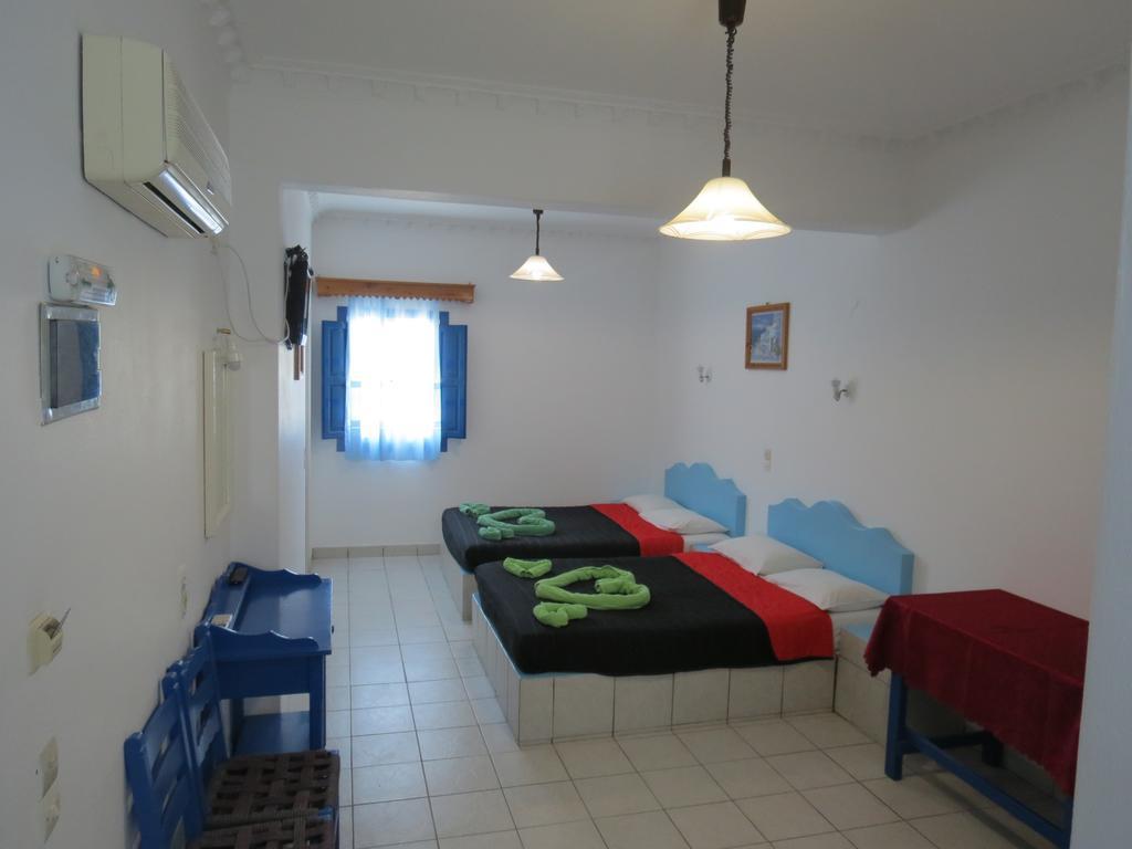 Studios Apartments Perivolos Luaran gambar