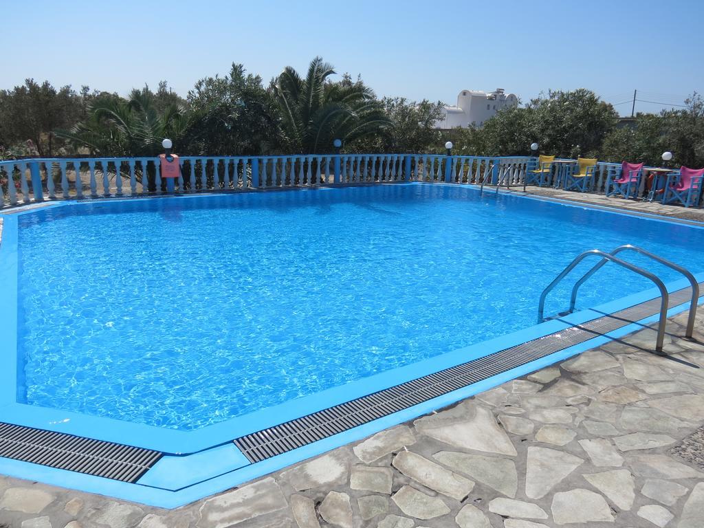 Studios Apartments Perivolos Luaran gambar
